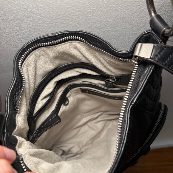 B. Makowsky Black Leather Handbag Shoulder Crossbody Tote Bag Purse - Picture 12 of 13